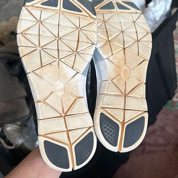 Nike Free Tr Connect 2 Women Round Toe Synthetic Running Shoe Black Size 8 - Picture 7 of 9